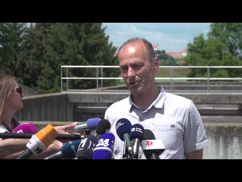 Izredna novinarska konferenca Komunalnega podjetja Ptuj v zvezi z odloženim komunalnim blatom