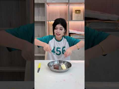 What kind of ice cream does 001 want?