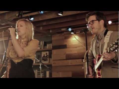 Sugar & The Hi Lows Performs 'Two Day High' at RELEVANT