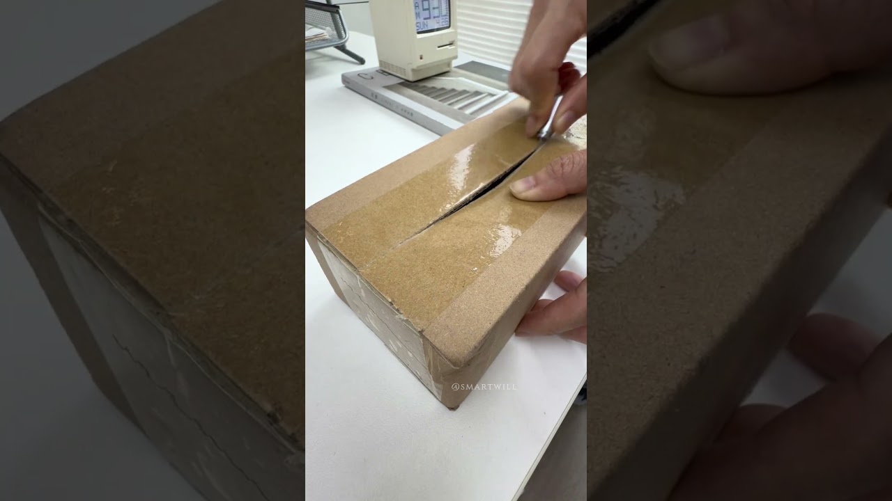 It combines your go-to box cutter with that SIM ejector pin you’re always losing—all in one.