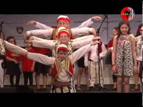 Nje lahute dhe nje Flamure - Eda Kulla dhe  valltaret e shkolles shqipe Alba Life NY