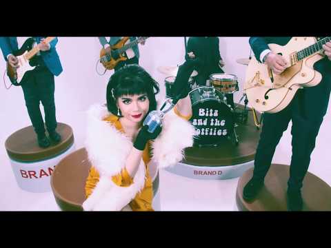 Bita and the Botflies - Peklat Cream (Official Music Video)