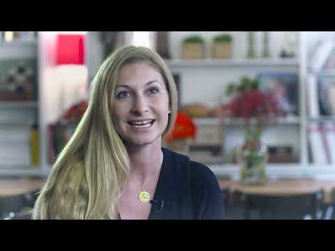 OperaCafé 20161113 - OperAjánló: Bódis Boglárka divattervező