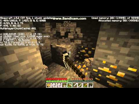 Minecraft: KYLLÄPÄ SITÄ KULTAA LÖYTYY!!!