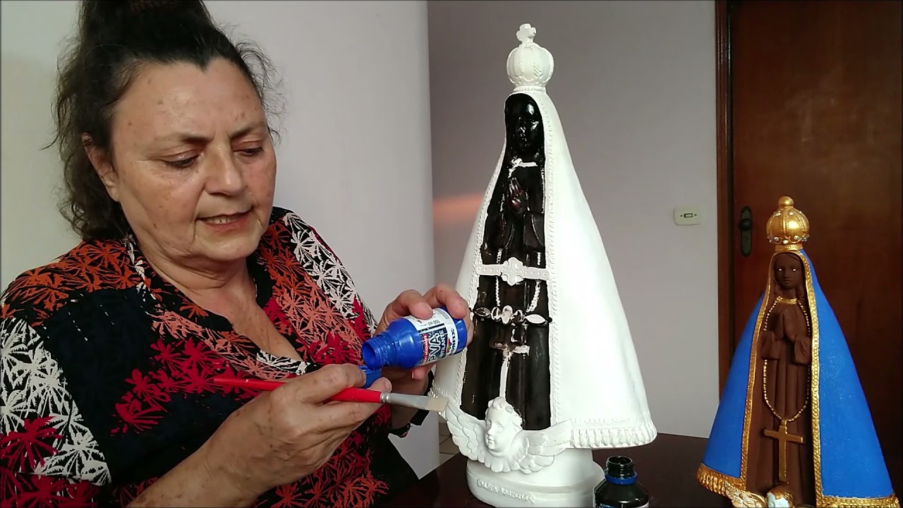 Pintando Nossa Senhora Aparecida - Professora Mara Sanchez