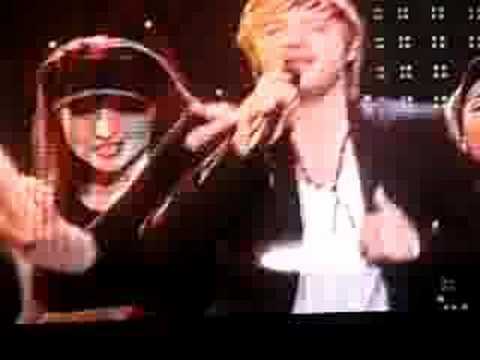 Mellanakt melodifestivalen 05  " The choir"