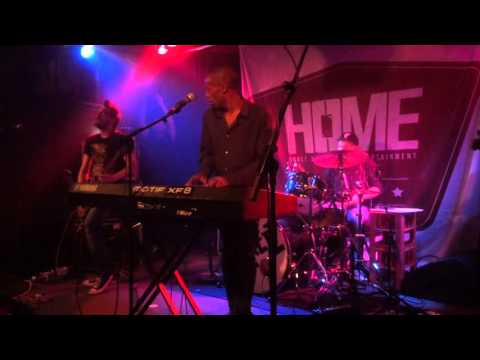 Roachford feat Dennis Hormes-  "Hey Joe" live