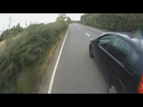 YL07FNP - Ridiculously Close, Fast Pass