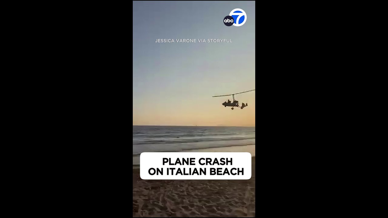 Plane crashes on Italian beach