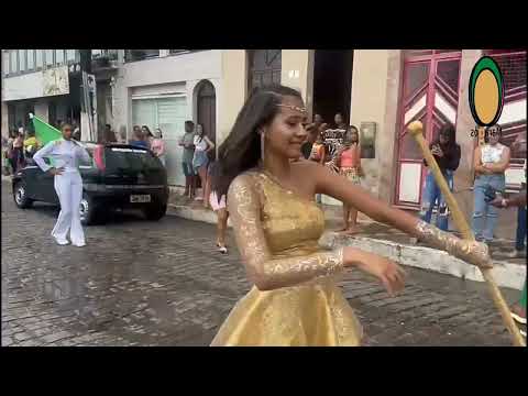 Desfile da Escola Luís Eduardo Magalhães, e entrevista com diretor Valney