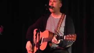 I think I'm alone now - Love on Drugs