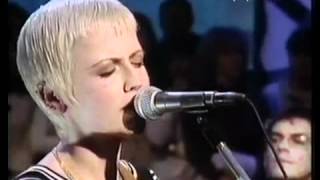 The Cranberries - Dreaming my dreams