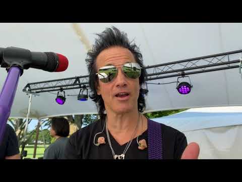 Test driving the new HEADRUSH MX5 pedalboard at RUBIX KUBE soundcheck ⭐️🤟🏼