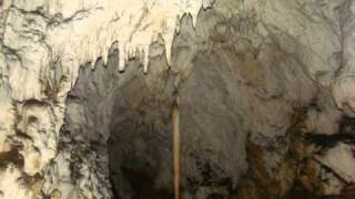 preview picture of video 'Pestera ( Cave )  Corbasca, Sighistel,  Bihor, Romania'