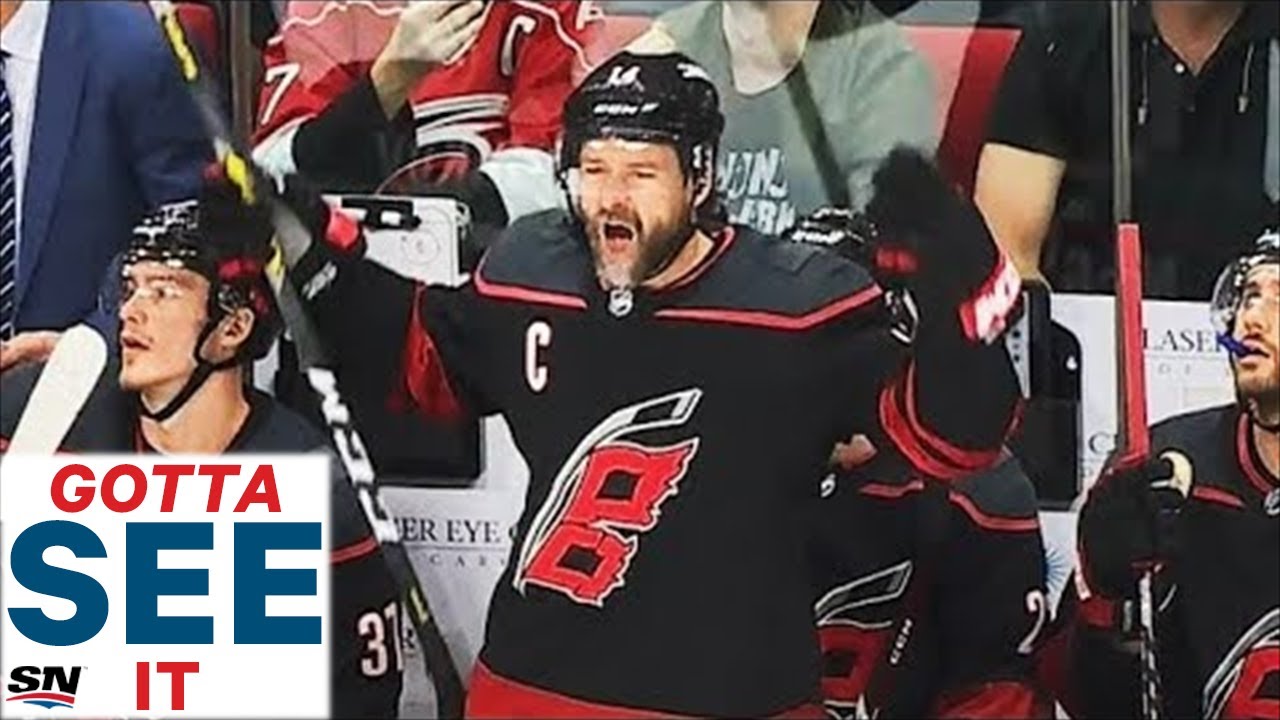 Vidéo: Justin Williams a eu l'air d'un BEAU CAVE ce soir..