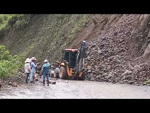 DAN PASO ENTRE PUEBLO RICO - SANTA CECILIA, EN LA VÍA CHOCÓ - RISARALDA.