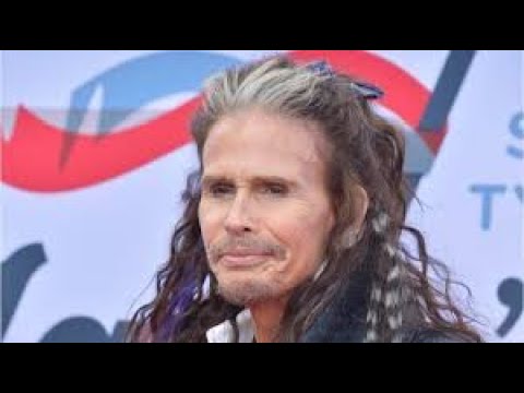 Steven Tyler Reveals the Real Reason He Can't Remember Lyrics On Stage