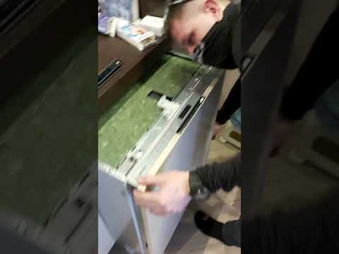 Установка плавающего фасада посудомоечная машина Bosch официальный сервисный центр DeutschMechanica