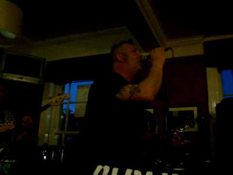 BARMY SURPLUS -WOMAN SCORNED COURTHOUSE BARNSLEY 29/5/09.