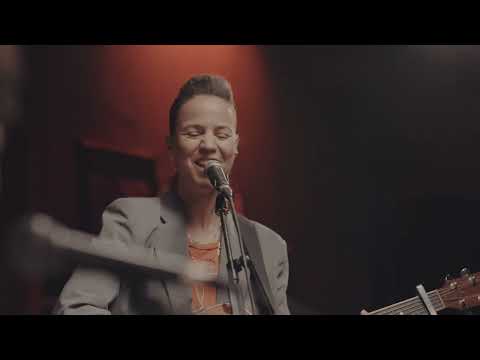 רונה קינן ואלון עדר - סנה שלא בוער -  Rona Kenan and Alon Eder - Sne she lo Boe'r - Live