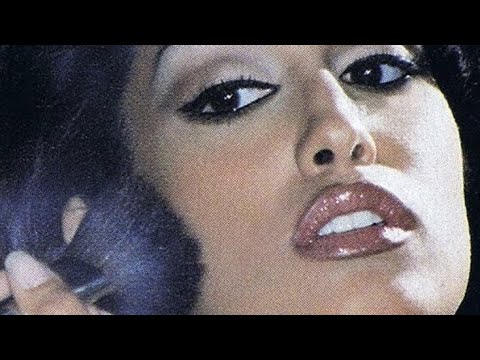 Yasmeen Ghauri | Runway Throwbacks