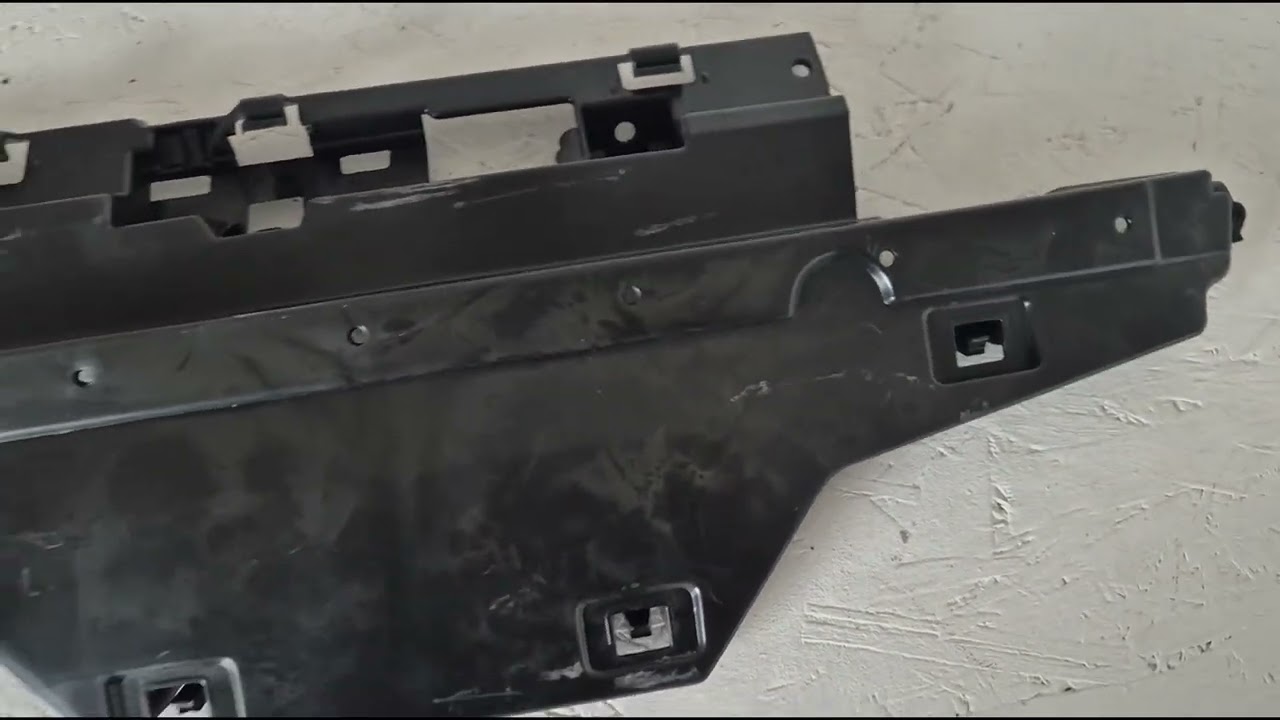 BMW 4-serie F32/F33/F36 2012–2020 Bakre stötfångare i M4 F82-stil Video 1