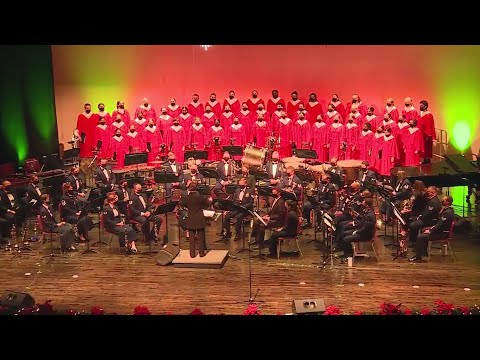 Il coro di St. Louis racconta la storia di "Candy Bomber" che lanciava dolciumi dal cielo