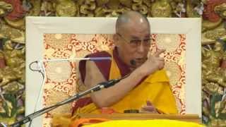 preview picture of video 'Căn Bản Trung Quán Luận - Đức Dalai Lama giảng - Ngày 1 - 06/10/2014'