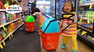 Kids Size Shopping at the Store with Emma and Kate