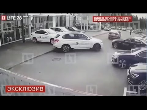 4 BMWs gleichzeit geklaut bei BMW Händler in Russland