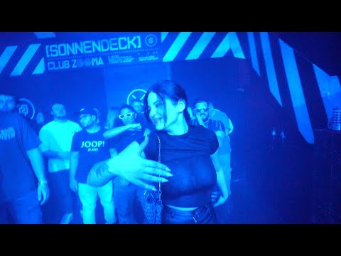 KlirrFaktor LIVE _ Set-Cut Floorfilla Anthem 2