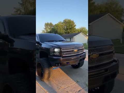 How about this LED switchback bulb on the chevy silverado? 🤔 #auxitoled #shorts