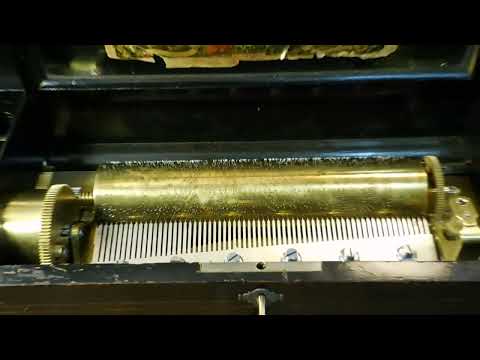 ANTIQUE HOLZWEISSIG GERMAN MUSIC BOX 9