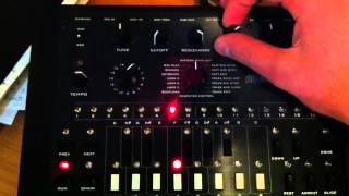 Video thumbnail for x0xb0x - Famous TB-303 Patterns by AntiProtonBoy
