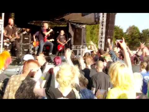 Los Fastidios auf dem Ruhrpott Rodeo live (2009)