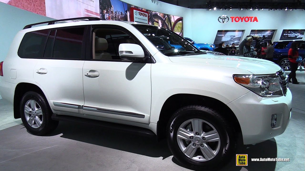 2015 Toyota Land Cruiser - Exterior and Interior Walkaround - 2015 Detroit Auto Show