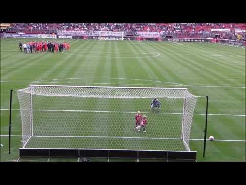 Doelpunt zoontjes Jos Hooiveld na #TWEGRO