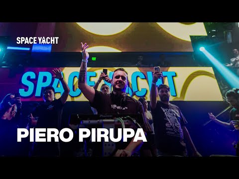Piero Pirupa | Space Yacht: Tech My House