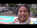 Arnhem statushouders werden ingezet als verkeersregelaars.
