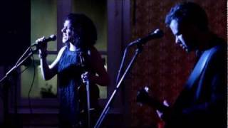 Carrie Rodriguez Backstage: Absence - Live: 50's French Movie - ONE SHOT