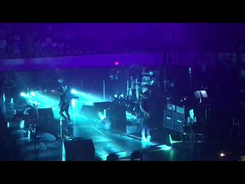 Pearl Jam In My Tree Hampton Coliseum 2016