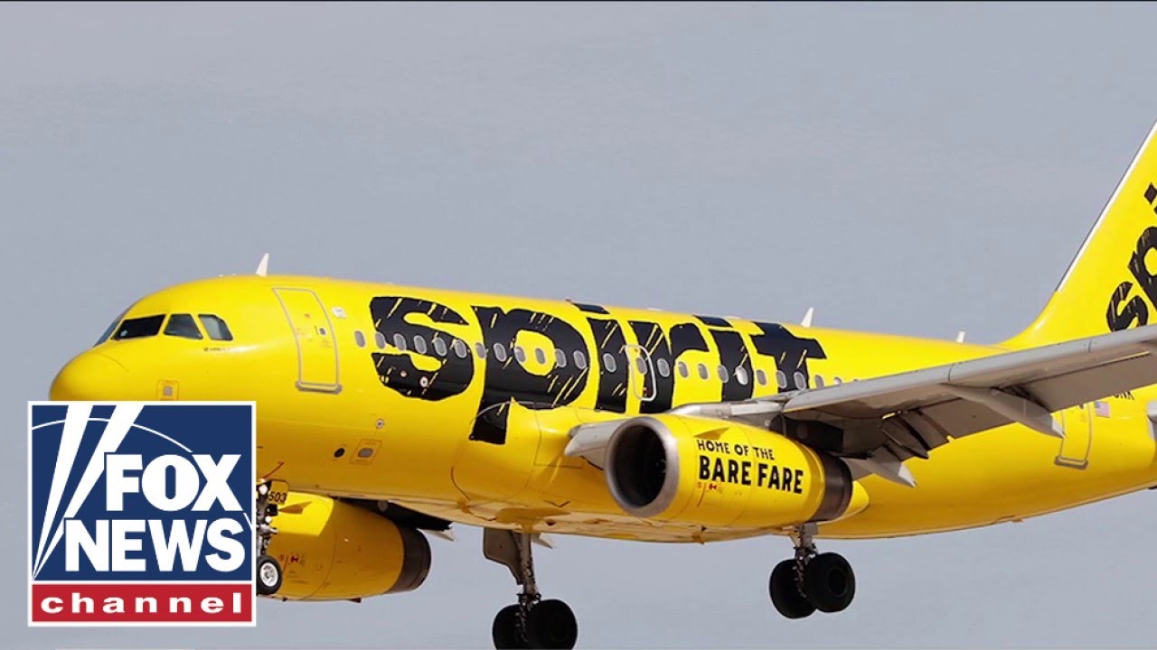Trump weighs wartime act to save Spirit Airlines