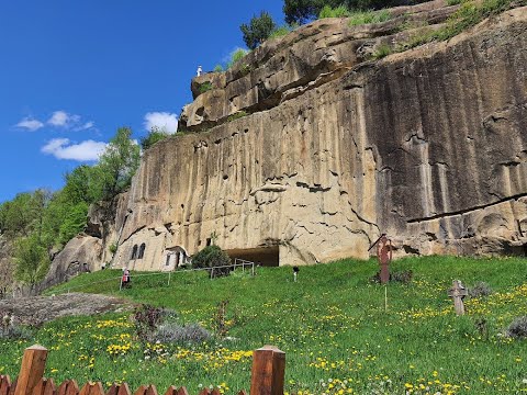 Manastirea Corbii de Piatra judetul Arges satul Jgheaburi, comuna Corbi
