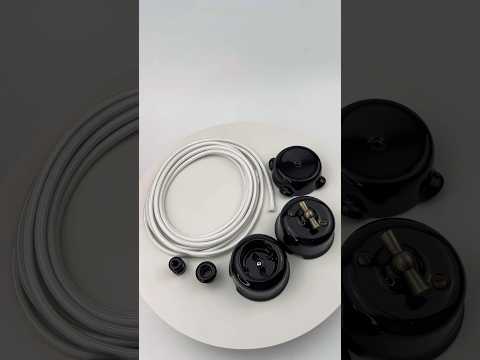 Ретро провід білий прямий в поєднанні з керамічними вимикачами, розетками,  розподільчими коробками