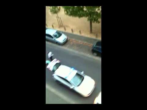 Honte a ceux qui ne respectent pas la police francaise