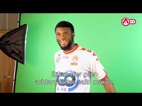 KV Kortrijk - Terem Moffi: "Ik wil scoren voor de fans."