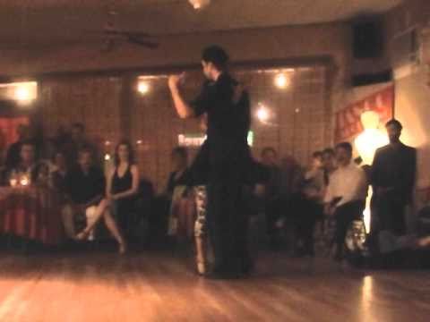  Luciana Valle  and  Alex Krebs  are  dancing  to  the  milonga  "  Meta Fierro  "  by  Juan D'Arienzo