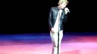 Cody Simpson - Round of Applause (live) Las Vegas