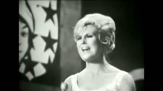 DUSTY SPRINGFIELD - "I Can't Hear You No More" (with Martha Reeves &amp; The Vandellas)