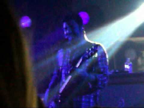 Deftones in Pittsburgh at Club Zoo 9/13/10